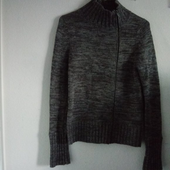 Moda Intl Grey Asymmetrical Sweater Jacket - Picture 13 of 16